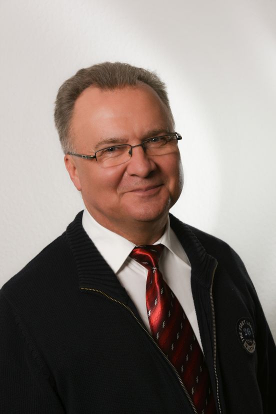 Helmut Süß